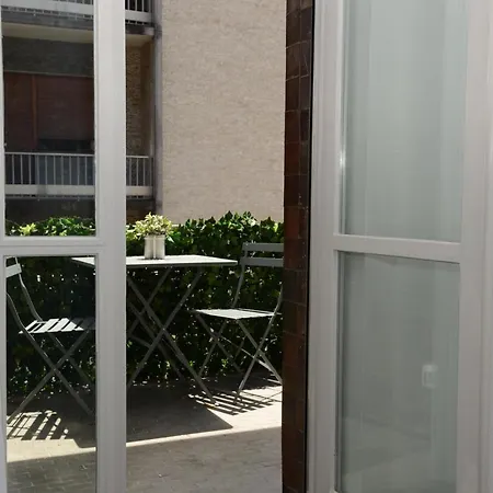 Apartment Myhomeincomo - Art Design