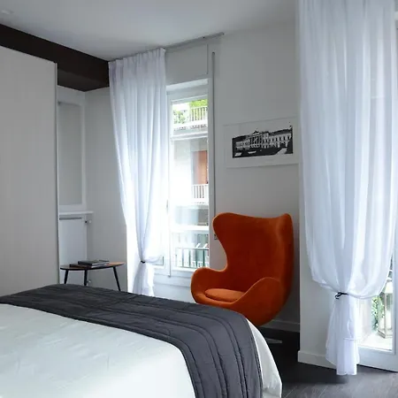 Apartment Myhomeincomo - Art Design Como