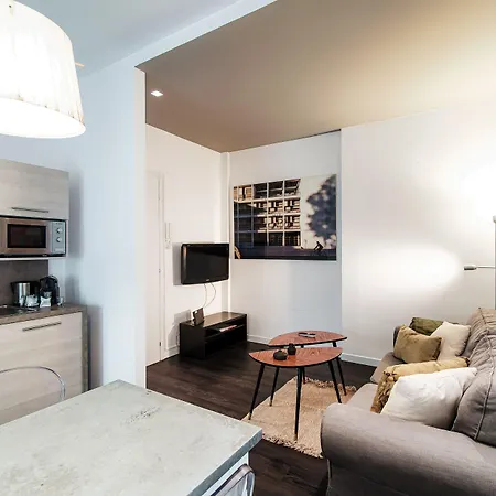 Apartment Myhomeincomo - Art Design