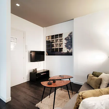 Apartment Myhomeincomo - Art Design Como