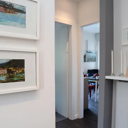 Myhomeincomo - Art Design Apartment *